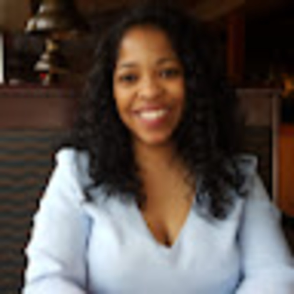 Meet your Posher, Alicia
